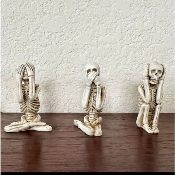 Hear no evil, see no evil, speak no evil skeleton figurine set of 3 - Picture 1 of 9